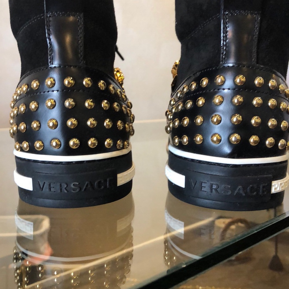 Authentic Versace Men Tenis - Picture 6 of 6